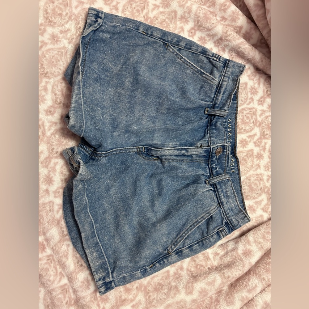 American Eagle Outfitters Mom Jean Shorts